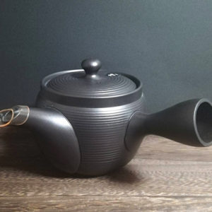 Tokoname ware black kiln change pot type line segment Kyusu teapot