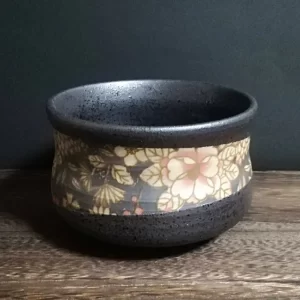 Mino ware Yuzen black matcha bowl